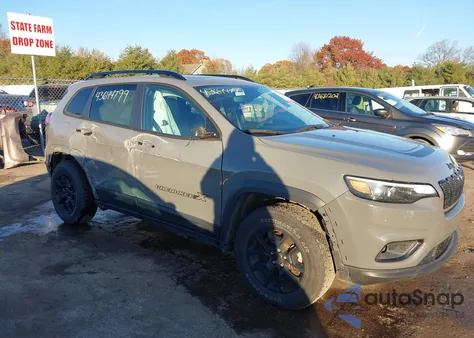 2022 Jeep Cherokee X 4X4 from USA, damaged, VIN 1C4PJMCXXND537812